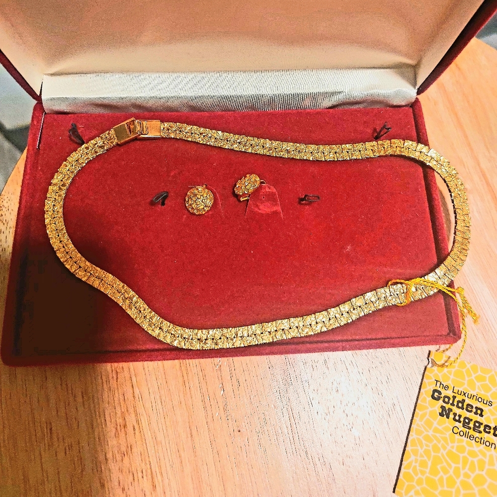 Golden Nugget 14K plated necklace and earrings